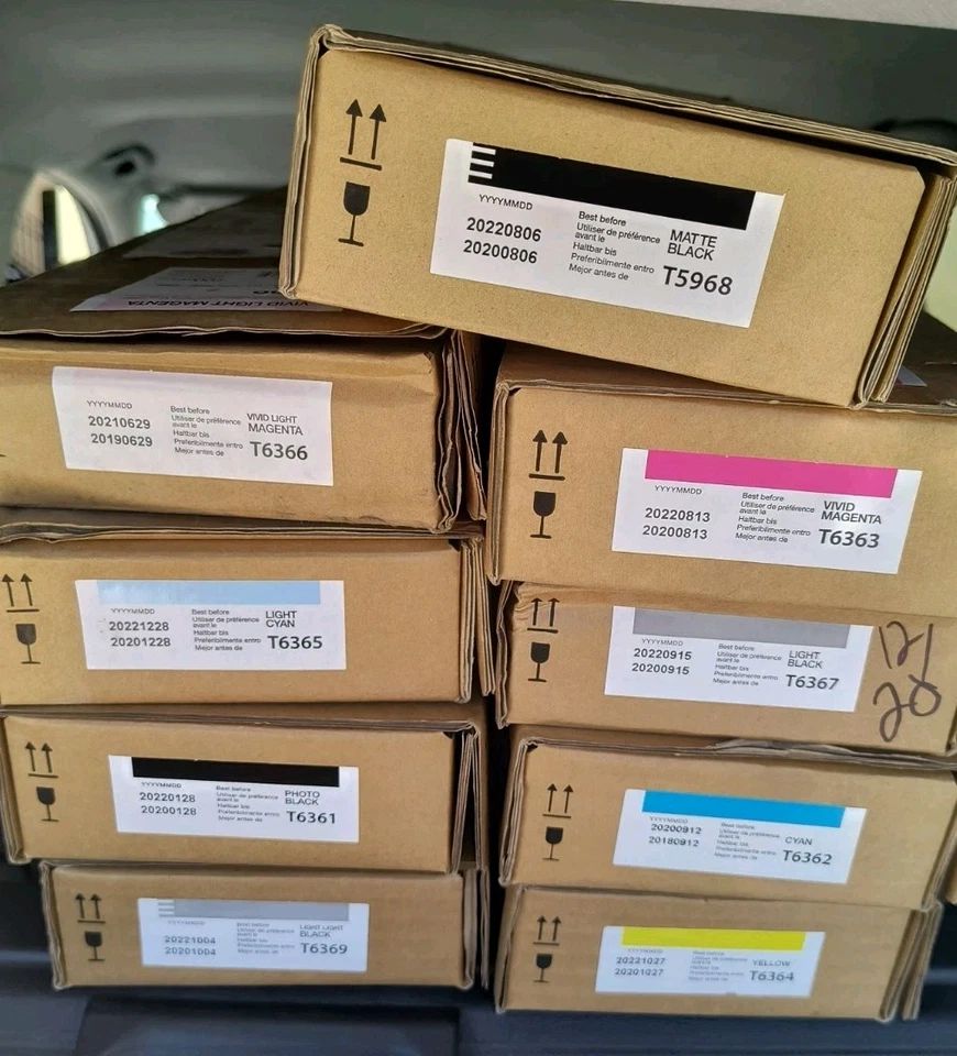 Juego de 9 tintas originales Epson 700 ml Epson Stylus Pro 7890,7900,9700/9890/9900 21/22 Foto 1 de 1