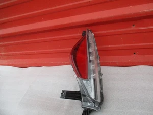 Luz intermitente parachoques trasero derecho Toyota Prius Prime 2017-2022 OEM 81530-47010 - Imagen 1 de 6
