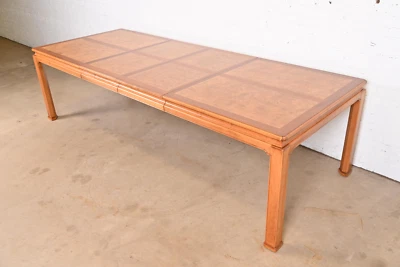 Mesa de comedor Henredon Mid-Century Hollywood Regency madera de caoba y burl Foto 1 de 4