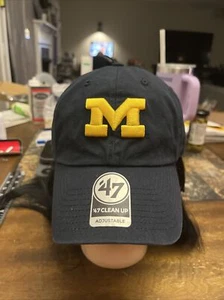 MICHIGAN WOLVERINES One Size Cap. 47 Clean Up Brand. Officially Licensed. - Picture 1 of 7