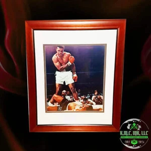 *MUHAMMAD ALI THE GREATEST SIGNED AUTOGRAPHED 20X24 CUSTOM MATTED FRAMED KNOCKOU - Picture 1 of 4