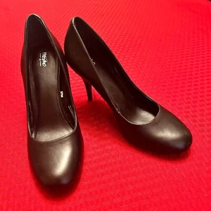 Mossimo Black Leather High Heels Women's Size 8.5 Rounded Toe. 3.5” heel Slip On - Picture 1 of 5