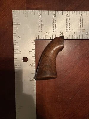 Empuñaduras de madera Uberti de 1 pieza Believe Maybe para Baby Dragoon 1848. #B109 Foto 1 de 4