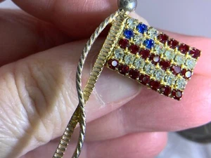 USA Flag Fourth of July Vintage Gold Brooch Pin T-350 - Imagen 1 de 3