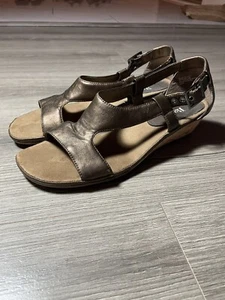 Bass Crown Chewls Sandals Women's Size 8 Brown Wedge Open Toe Adjustable Strap - Picture 1 of 8