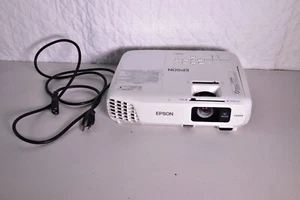 Epson EX3220 H552A 3LCD HDMI Projector 3,000 Lumens Norm 3958Hr ECO - Picture 1 of 9