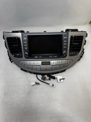 2009 - 2014 HYUNDAI GENESIS NAVIGATION TOUCH SCREEN DISPLAY RADIO 96563-3M850 🌟 - Image 1 of 4