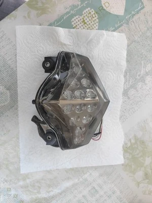 Luz de freio traseira 2016 Kawasaki ER6 ER6N RR6F - LED fumê colorido piscando - Imagem 1 de 3