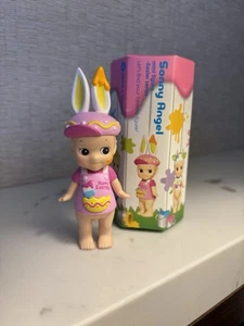 SONNY ANGEL Easter Series Bunny With Box AUTHENTIC - Picture 1 of 2