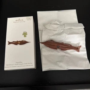 Hallmark Andenken Ornament 20.000 Meilen unter dem Meer Nautilus Disney 2011 NEU - Bild 1 von 1