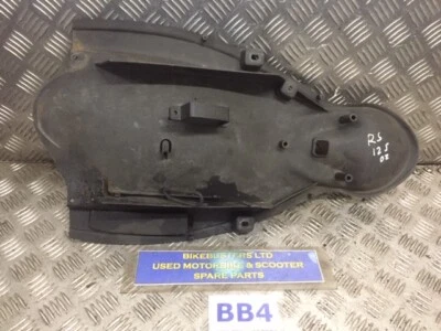 Guardabarros interior APRILIA RS125 2006 Foto 1 de 2