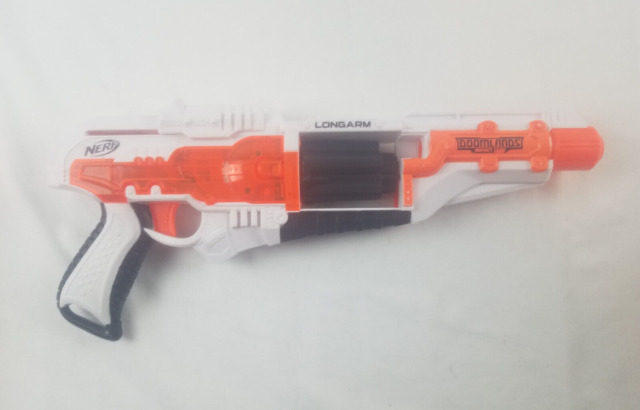 Preços baixos em Adventure Force Nerf Doomlands 2169 Pistolas de Dardos e  Dardos Macios