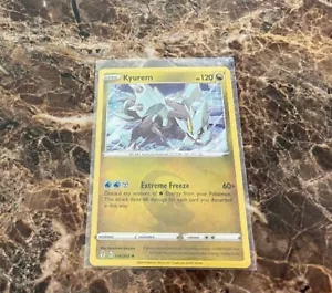 Kyurem 116/203 - Evolving Skies - Holo Rare Pokemon Card MINT/NM - Picture 1 of 1