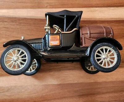 ERTL 1918 Ford Model T Runabout Diecast Bank - Image 1 of 4