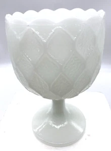 Vintage strukturierter Diamant Harlekin erhabenes Muster Milchglas Stielkelch - Bild 1 von 10