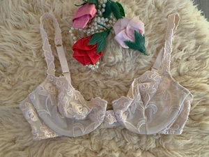 Sujetador Wacoal Vintage Chantilly Encaje Con Aros Belleza 32C SIN RELLENO - Imagen 1 de 4