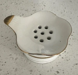 VINTAGE Weiß Porzellan & Goldrand Teesieb mit Unter Schüssel 3"X 3 3/4" Japan - Bild 1 von 6