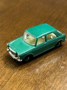 Matchbox Series Lesney No64 MG1100 with Driver & Dog Green. - Picture 1 of 11