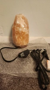 Authentic Himalayan Salt Lamp - Picture 1 of 6
