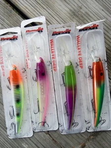 LOT OF 4 BANDIT WALLEYE DEEP DilIVER FISHING LURE'S NEW IN PACKAGE HOT COLORS - Picture 1 of 3