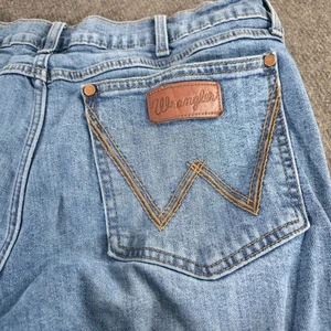 Wrangler Retro Jeans Mens 33x28 Blue Denim Relaxed Fit Bootcut Rodeo Cowboy - Picture 1 of 13