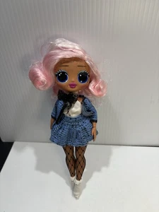 LOL OMG 9" Uptown Girl Fashion Doll Ultimate Surprise in Blue Plaid Suit - Picture 1 of 7