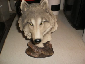 Wolf Head Statue - Picture 1 of 2