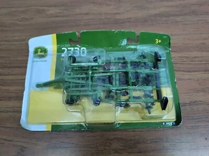 1/64 Ertl Farm Toy John Deere 2730 Ripper - Picture 1 of 2