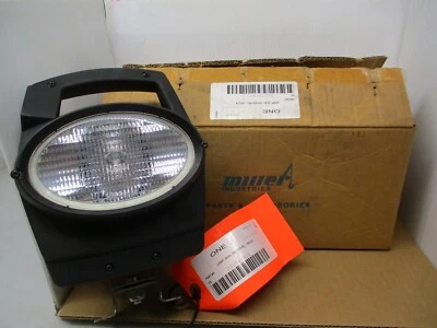 Hella LIGHT OVAL SWIVER 2607469c1 - Image 1 of 4