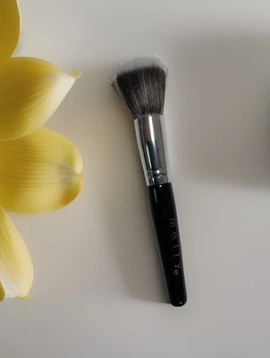 Mally - Blush And Bronzer Brush, As Pictured. Foto 1 de 4
