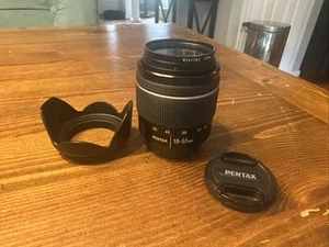 SMC Pentax DAL Objektiv 18–55 mm f/3,5–5,6 AL WR – wetterfest für DSLR-Kamera - Bild 1 von 13