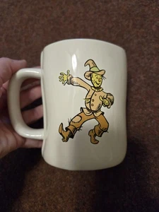 Taza Espantapájaros Rae Dunn Mago de Oz Colaboración #Wozard Of Oz #Espantapájaros #kansas... - Imagen 1 de 5