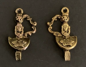 2 Vintage Gold Ornate Brass Picture Hanger Hooks 2" 1963 James Papalia Original - Picture 1 of 13