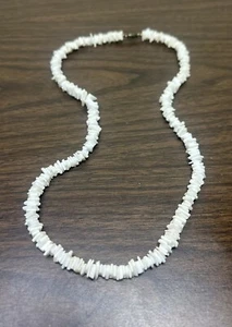 VTG White Seashell Chipped Puka Shell Necklace Surfer Boho Chic Vintage 16” - Picture 1 of 10
