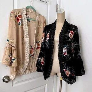 Juego de 2 Kimono Encaje Manga Campana Boho Grande Oscuro Floral Negro Beige Tostado Grande - Imagen 1 de 10