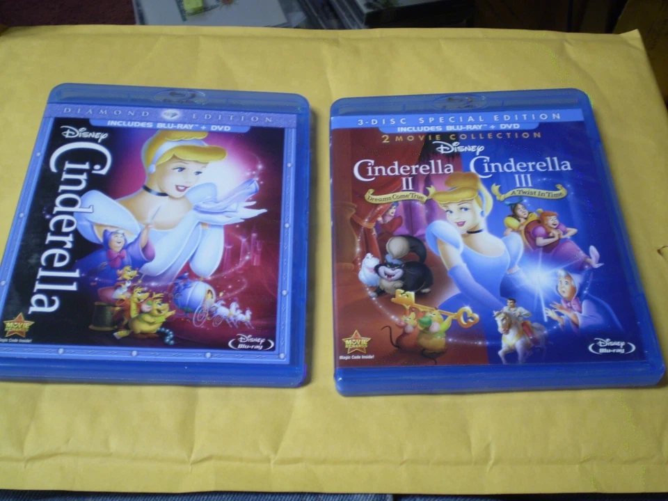 (3) Disney Cinderella Blu-Ray/DVD Lot: Cinderella 1, 2 & 3     All 3 Movies!! Foto 1 de 1
