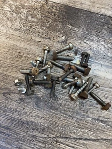 Stihl FS90 FS100 FS130 parts - Motor Bolts and hardware - Picture 1 of 14