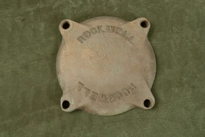 Insegna Rockwell in ottone massiccio 4 bulloni misuratore o coperchio valvola 2 libbre (B3D) - Foto 1 di 8