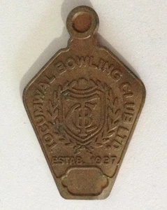Tocumwal Bowling Club Members Badge Pin Original Vintage Rare (E9) - Picture 1 of 2