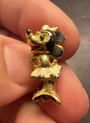 Raro Difícil de Encontrar De Colección Broche Prendedor Walt Disney Primeros Esmalte Pintado Años 40-50? Foto 1 de 4