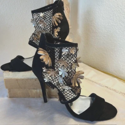 Carlos by Carlos Santana Adyson Tacones Red Diseño Floral Shootie Negro Talla 9 Foto 1 de 4