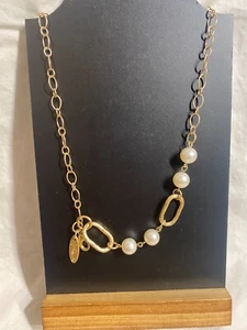 Plunder Gold & Pearl Lanyard - Picture 1 of 4