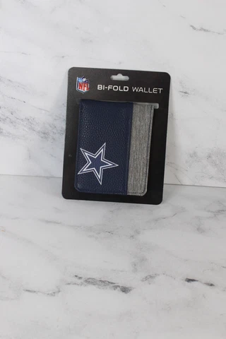Dallas Cowboys Bi-Fold Wallet - NFL Football Cover