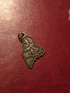 π
MAINE * State Charm for Bracelet * Sterling Silver 925 * Bar Harbor Portland - Picture 1 of 4