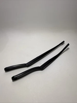 11-16 BMW F10 535i 550i M5 Front Right & Left Windshield Wiper Arm Set USED OEM - Image 1 of 4