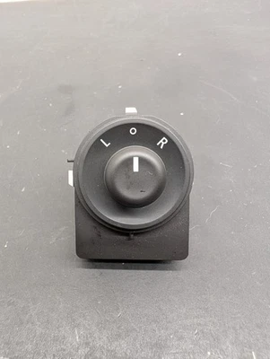 Interruptor de espejo retrovisor eléctrico maestro puerta delantera izquierda conductor Chevrolet Sonic 2012-2019 OEM Foto 1 de 4