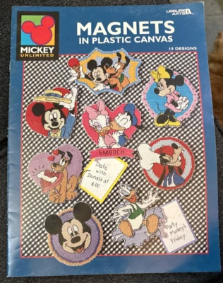 Vtg Rare Leisure Arts MAGNETS IN PLASTIC CANVAS 1999 Pattern Bk - Image 1 of 4