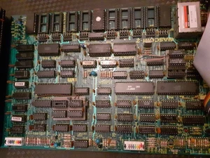 NASCOM 2 Computer with Keyboard, FDD, Memory, Paperwork, and Disks - Afbeelding 1 van 22