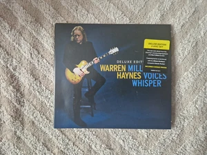 Warren Haynes 2025 "Million Voices Whisper" (Deluxe Edition) (2 CD ) - Bild 1 von 4
