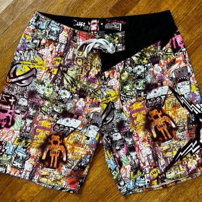 Lost Pinky Taylor Board Shorts Hombres 35 Graffiti AOP Logo Monster Robot Pckt Surf Foto 1 de 4